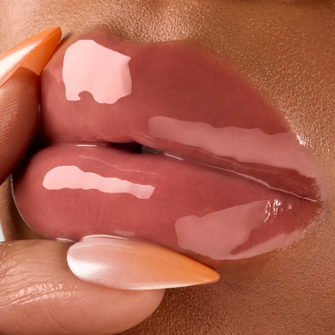 Honey Infused Lip Oil 2