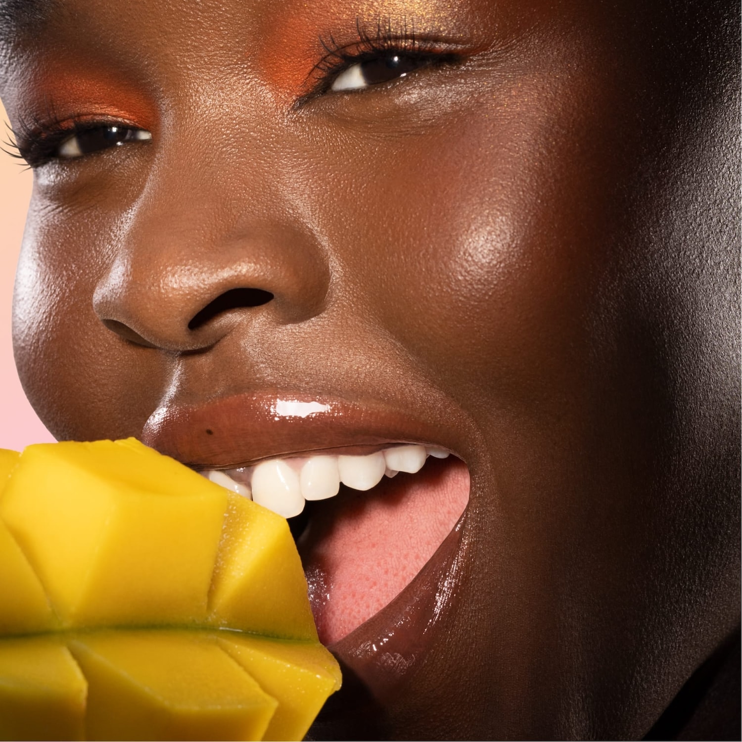 Honey Infused Lip Oil 2